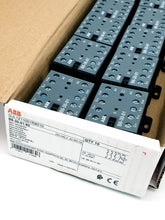 Lade das Bild in den Galerie-Viewer, ABB B6-30-01-80 Kleinschütz 220-240V 40-450Hz GJL1211001R8010