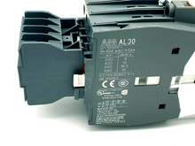 Lade das Bild in den Galerie-Viewer, ABB AL30-30-22-81 Schütz 24V DC, 3-polig, AC1:le=55A, AC3:15kW-400V