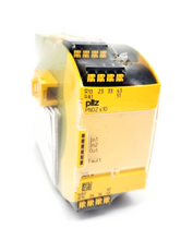 Lade das Bild in den Galerie-Viewer, PILZ 751110 PNOZ S10 C Sicherheitsschaltgerät 24VDC 4n/o 1n/c
