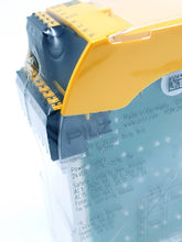 Lade das Bild in den Galerie-Viewer, Pilz 751111 PNOZ s11 C Sicherheitsschaltgerät 24VDC 8 n/o 1 n/c