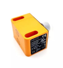 Lade das Bild in den Galerie-Viewer, ifm IN5225 Induktiver Doppelsensor IND3004DBPKG/US-100-DPV
