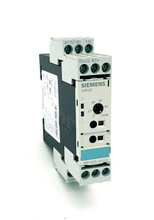 Lade das Bild in den Galerie-Viewer, Siemens 3RP1505-1AQ30, Zeitrelais, 24VAC/DC 100-127VAC 50/60Hz - 0,05s-100h
